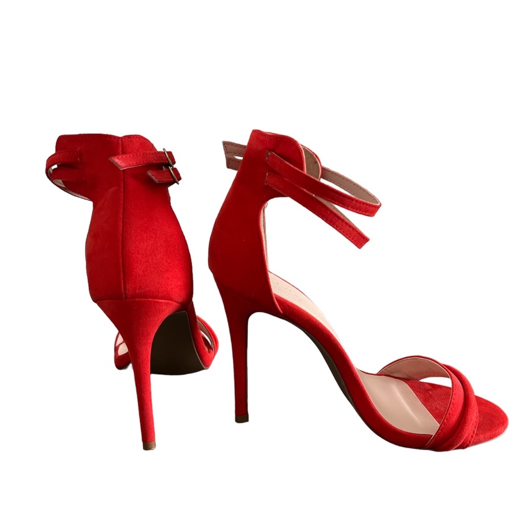 Charlotte Russe 4in Heel.